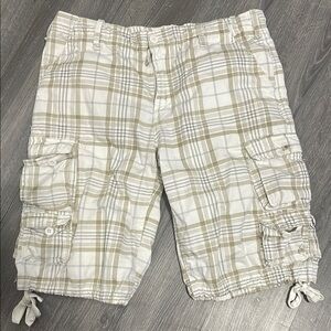 MB2 Buffalo David Bitton Tan and White Cargo Shorts